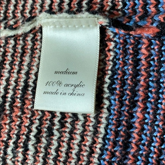 Francesca’s Sweater - Picture 9 of 9